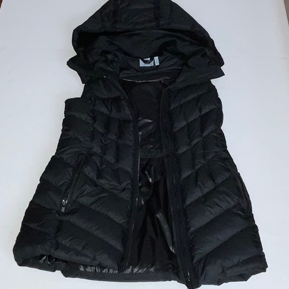NWOT Athleta Goose Down Vest with Hood Black - Size S - Picture 2 of 7